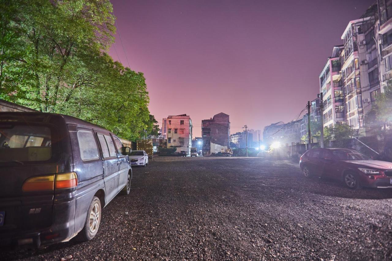 Yiwu Boman Boutique Hotel Exterior photo