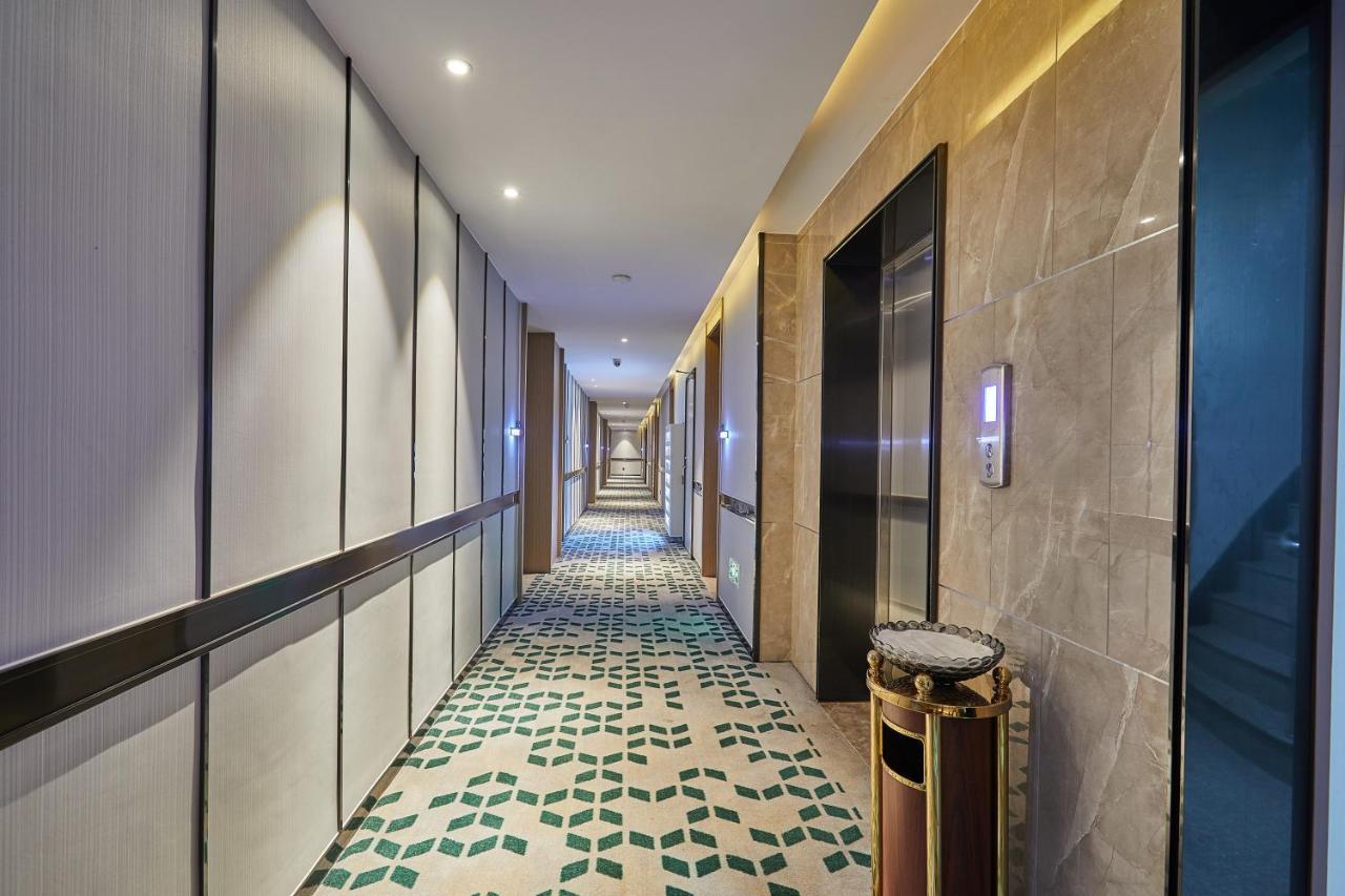 Yiwu Boman Boutique Hotel Exterior photo