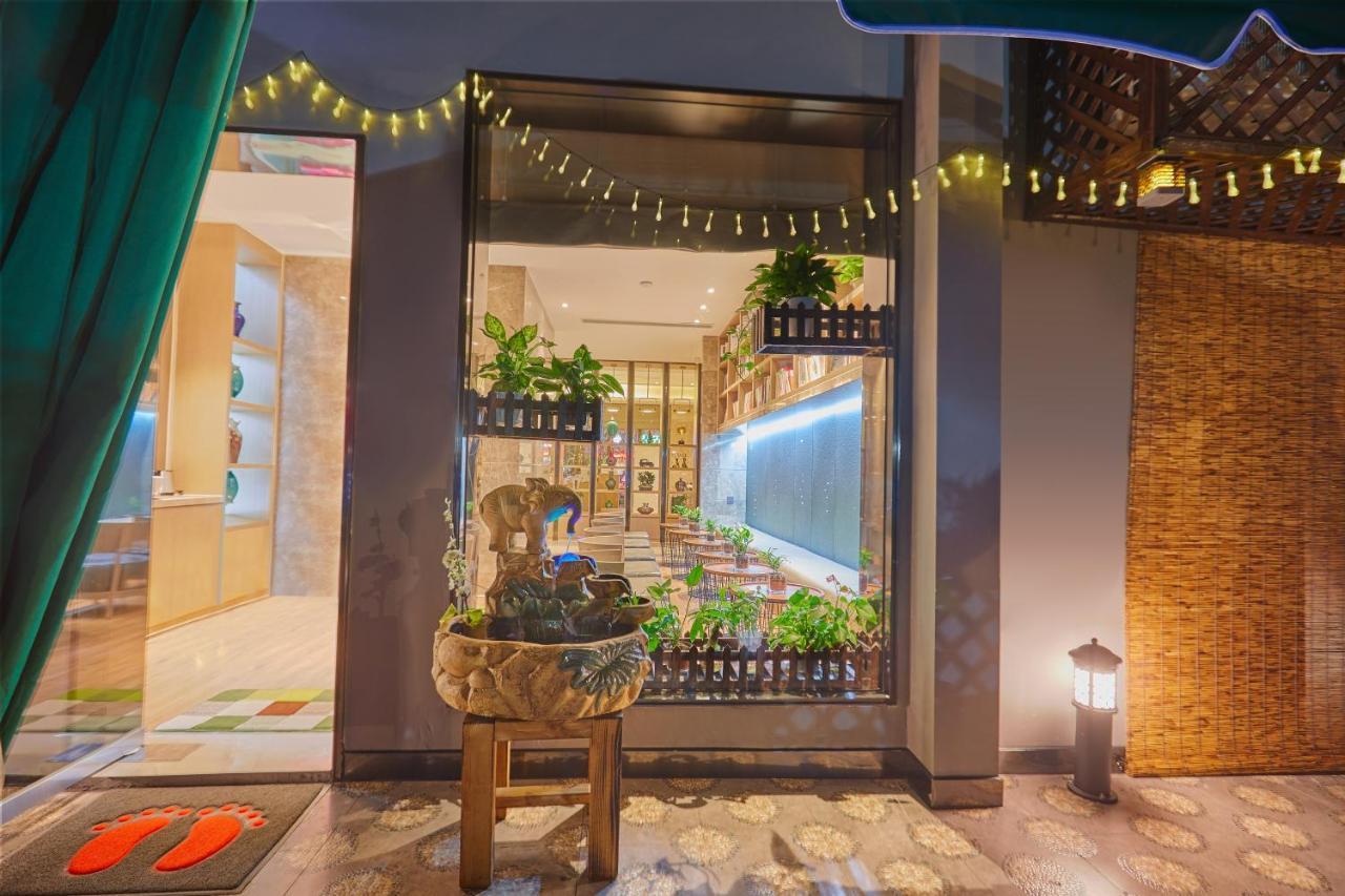 Yiwu Boman Boutique Hotel Exterior photo